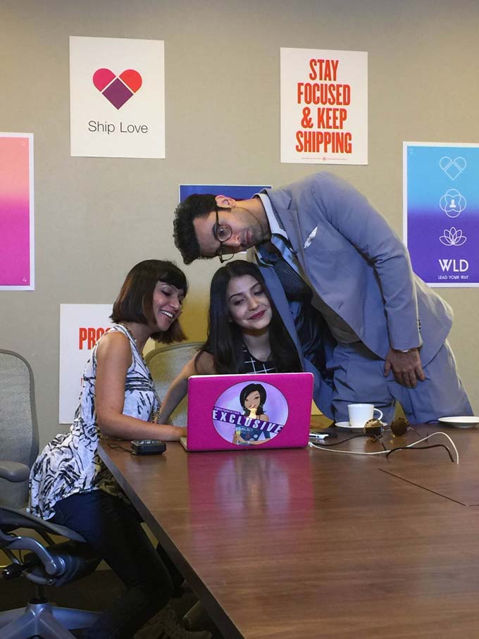 You Have To See Anushka Sharma And Ranbir Kapoor ‘Bro-ing’ It Out On MissMalini’s Facebook Chat!