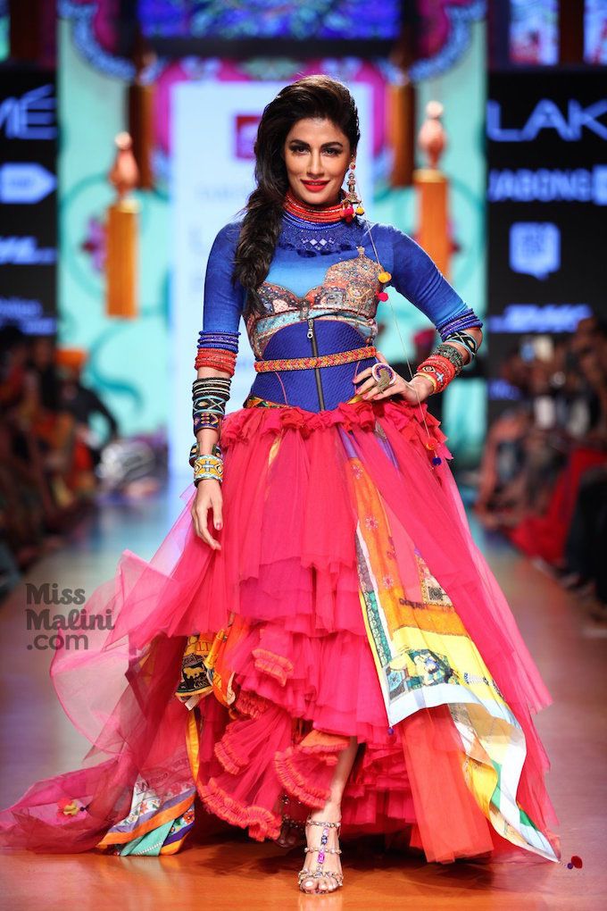 Chitrangada Singh in Tarun Tahiliani at Lakmé Fashion Week S/R '15