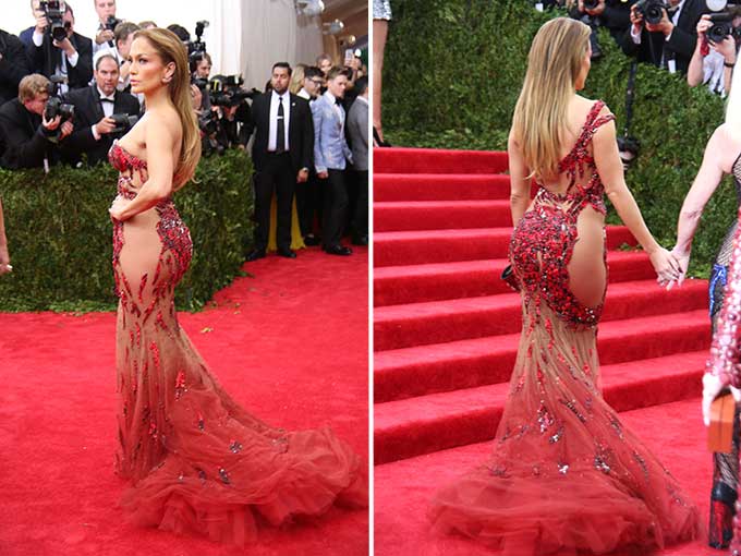 Jennifer Lopez in Versace (Courtesy: Image Collect)