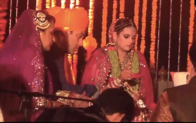 Leaked: Here’s A Video Of Salman Khan Doing Kanyadaan At Pulkit Samrat’s Wedding!