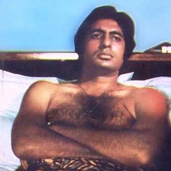 10 Tweets By ‘Vintage Bollywood Reactions’ That’ll Make You ROFL!
