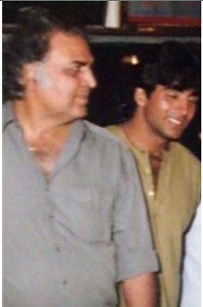 Akshay Kumar with his father