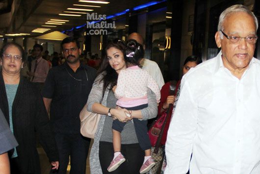 Aww! Aaradhya Bachchan Touches Her Grandad’s Feet Before Leaving For Cannes With Mommy!