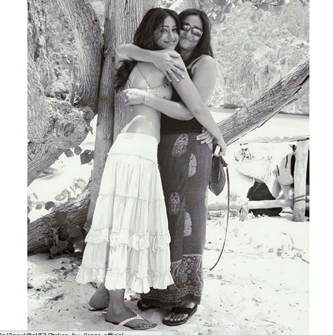 Ileana D'Cruz & Mom | Source: Instagram @Ileana_official