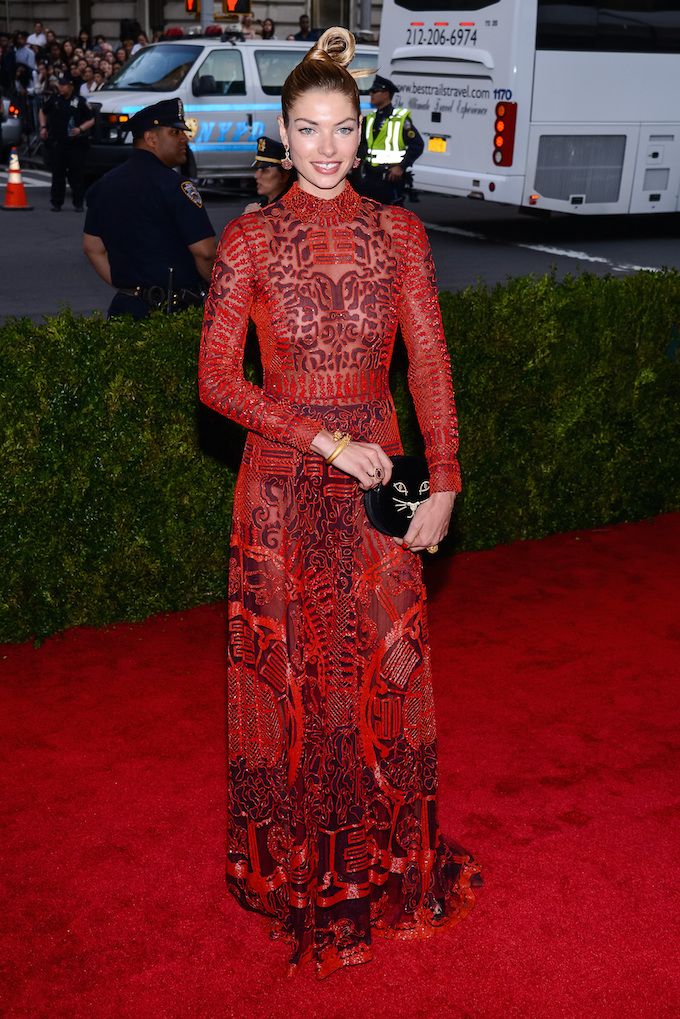 Jessica Hart in Valentino (Courtesy: Image Collect)