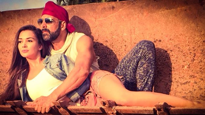 You’ll Never Believe Where Akshay Kumar And Amy Jackson Shot The First Look Of Singh Is Bling