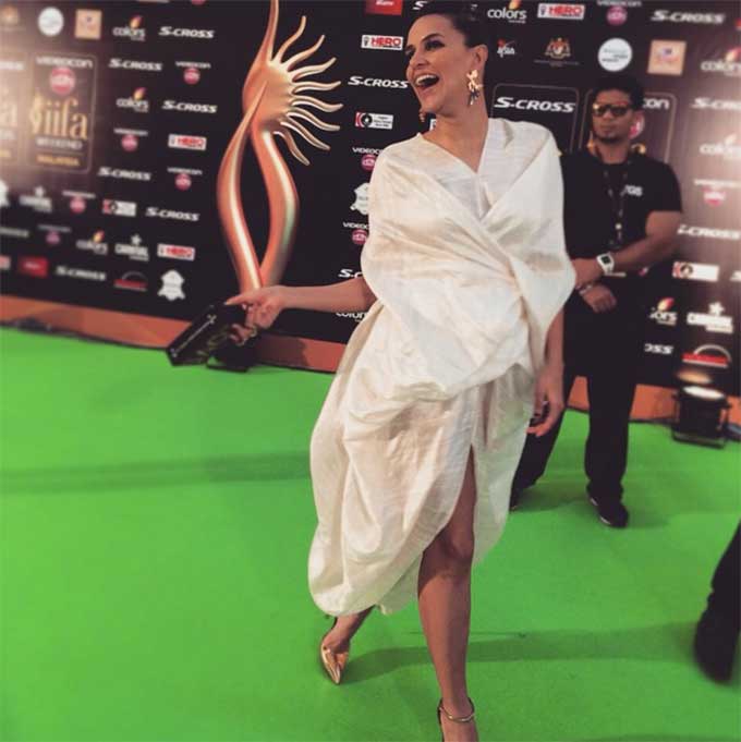 Have You Seen Neha Dhupia’s Awesome Response To Being Compared To Gandhiji?