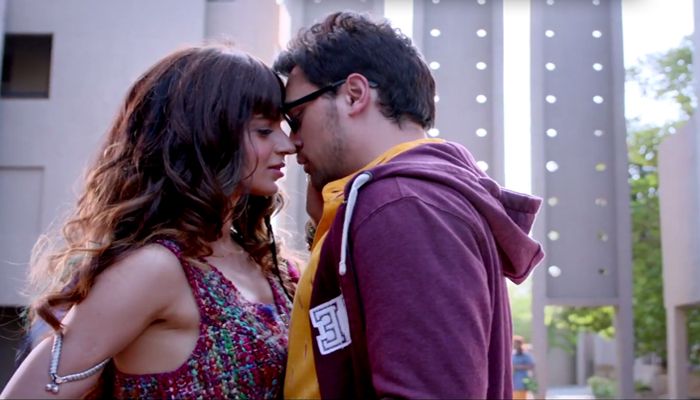 What? Imran Khan & Kangana Ranaut Had To Kiss For 24 Hours For A Song!
