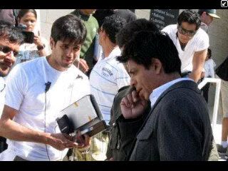 Sidharth Malhotra and Shah Rukh Khan on the sets of My Name Is Khan | Source: Twtitter |