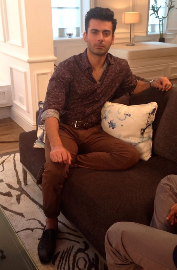 Fawad Khan Is Killing Us With His Easy Chic Outfit!