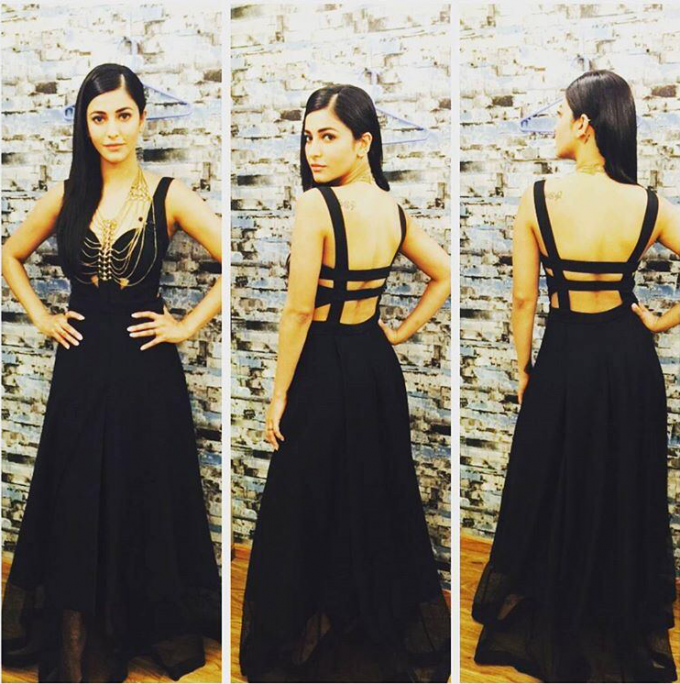 Shruti Haasan Shows Us Why A Black Dress Is Never Boring!