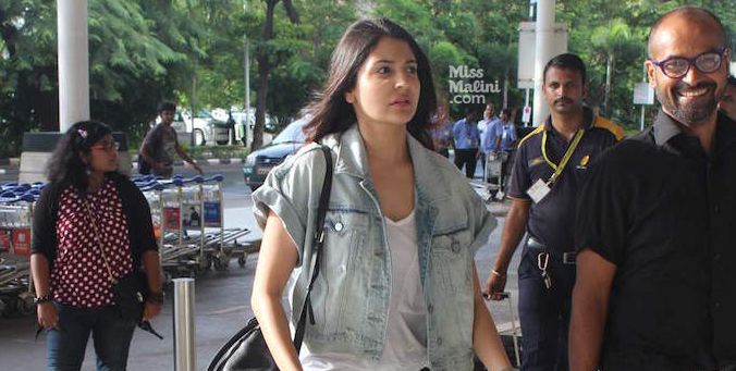 A Makeup-Free Anushka Sharma At The Airport Is The Best Thing You’ll See Today!