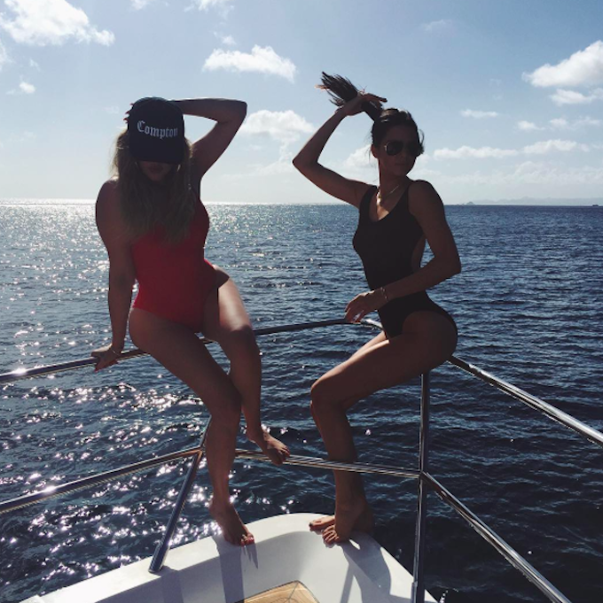 Khloé Kardashian and Kendall Jenner (Source: Instagram/ @KendallJenner)