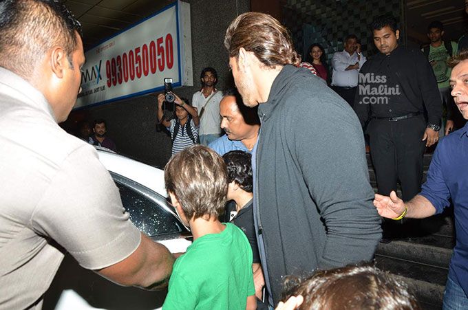 Spotted: Hrithik Roshan On A Movie Date With His Sons, Hridhaan &#038; Hrehaan!