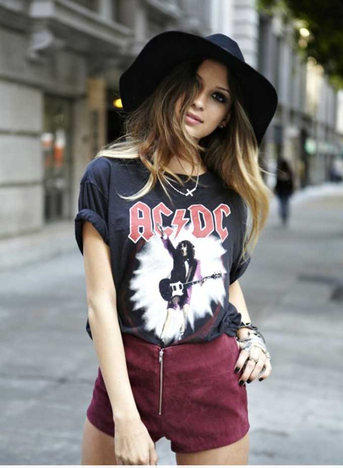 Rocker tees like this are versatile and look pretty street chic. Pic : blog.nastygal.com