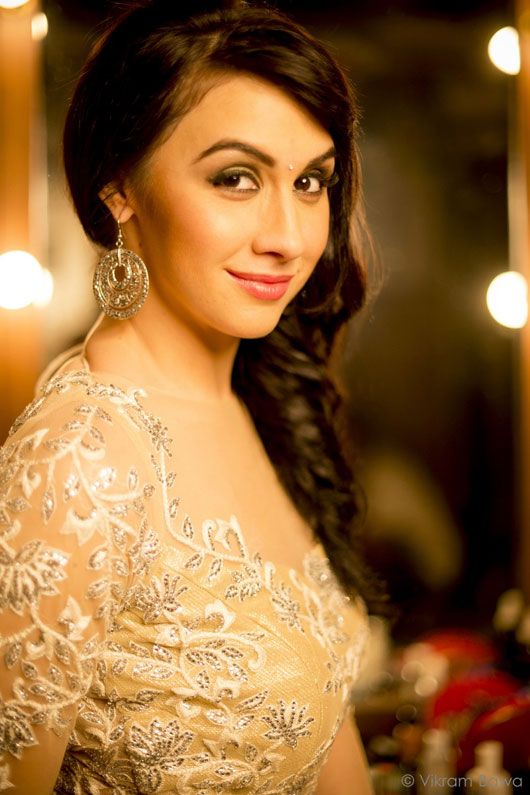 You’ll Never Guess Which Bollywood Celebrity Lauren Gottlieb Wants To Go On A Date With!