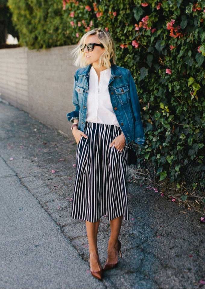 Stripped culottes with a simple white tee and denim jacket simple yet elegant. Ditch the denim jacket if its too hot, you don't really need it with pants like these. Pic: tumblr.com