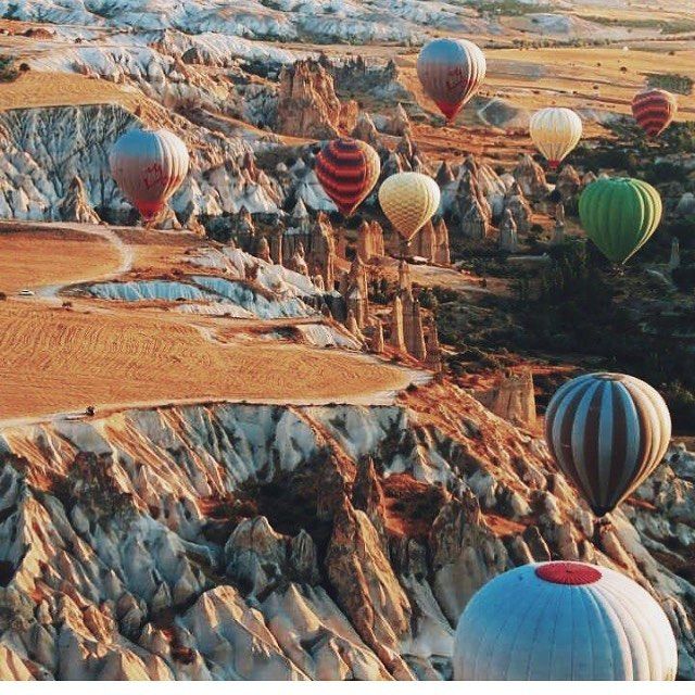 Nargis Fakhri chilling in Cappadocia | Source: Instagram |