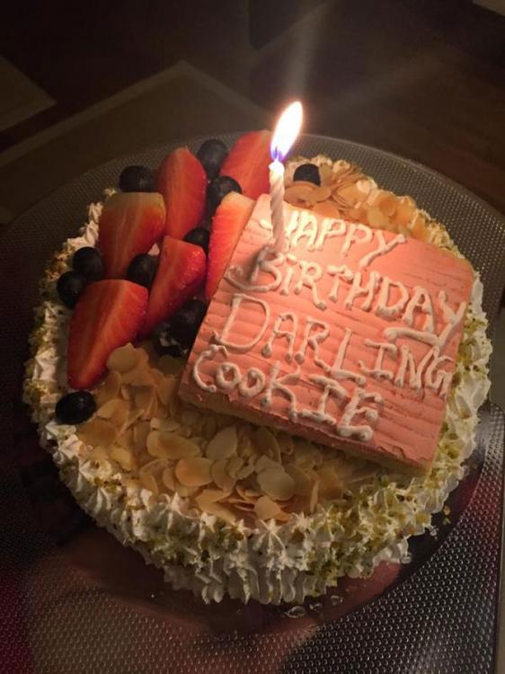 Raj Kundra's birthday cake | Source: Twitter |