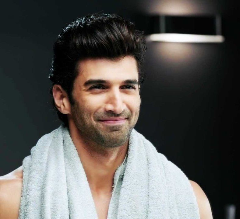 Aditya Roy Kapoor Reportedly Rejected Two Big Films For Fitoor!