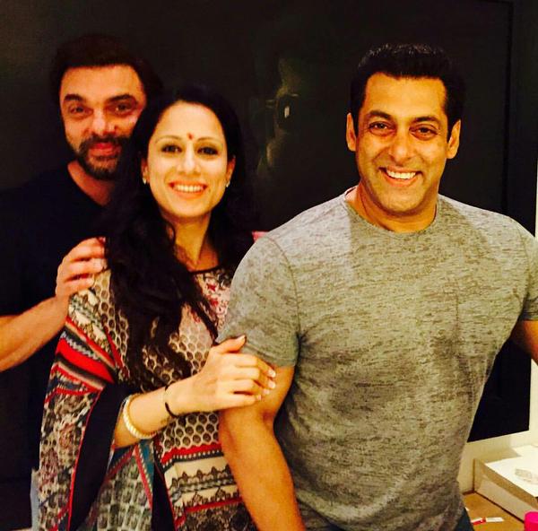 Ganesh Chaturthi celebrations at Salman Khan's residence | Source: Instagram |