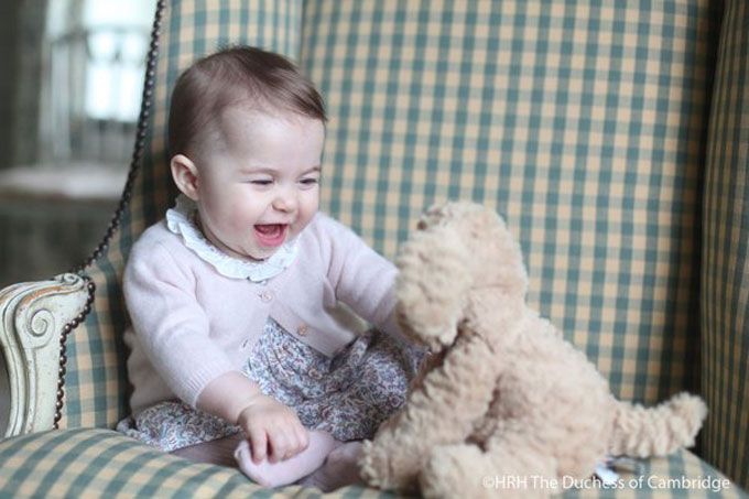 These Photos Of The 6-Month-Old Princess Charlotte Clicked By Kate Middleton Are Just Too Cute!