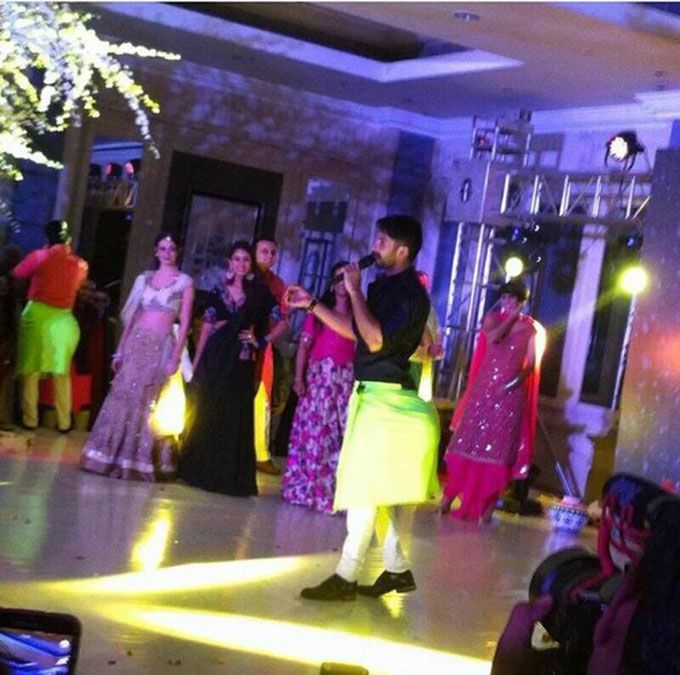 Shahid Kapoor &#038; Mira Kapoor Dance At Masaba Gupta’s Sangeet Ceremony