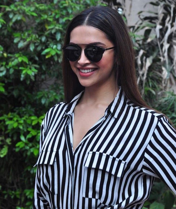Deepika Padukone Spotted In Rajasthan With Her Friends!