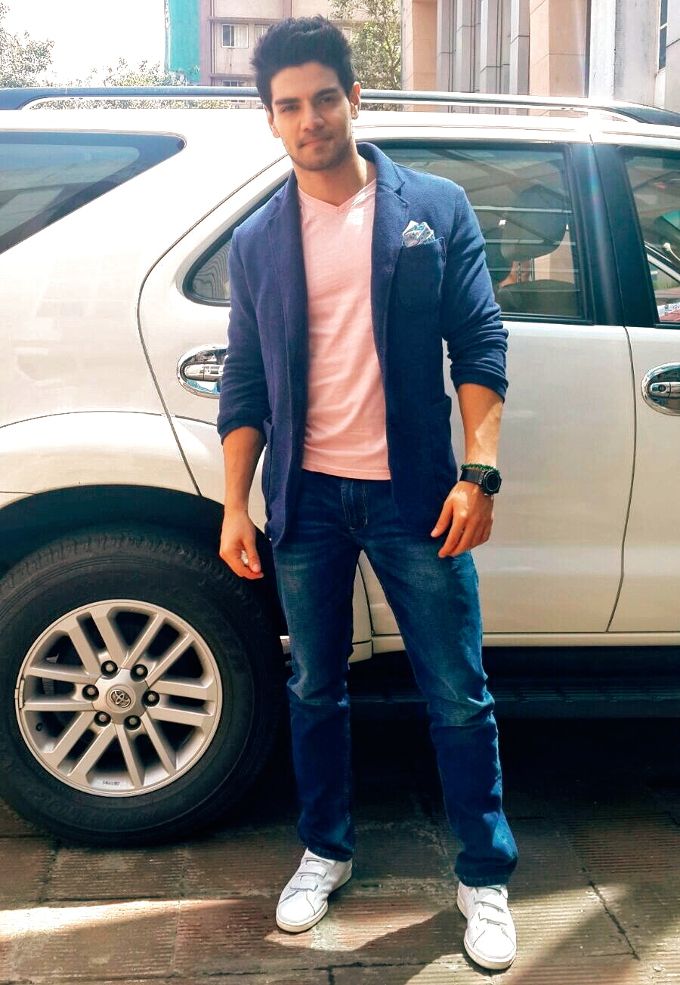 Sooraj Pancholi in GAS Jeans blazer, Being Human t-shirt, Tom Tailor jeans from Jabong.com and adidas Originals sneakers during Hero promotions (Photo courtesy | Abhilasha Devnani)