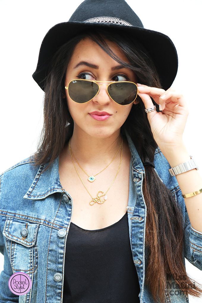 Pocket Stylist in sunglasses from Ray Ban, necklaces from Amrapali & Acmeshka, hat from Promod