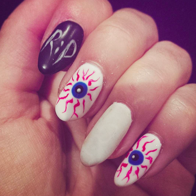 10 Halloween Nail Art DIY Manicures You Have To Try!