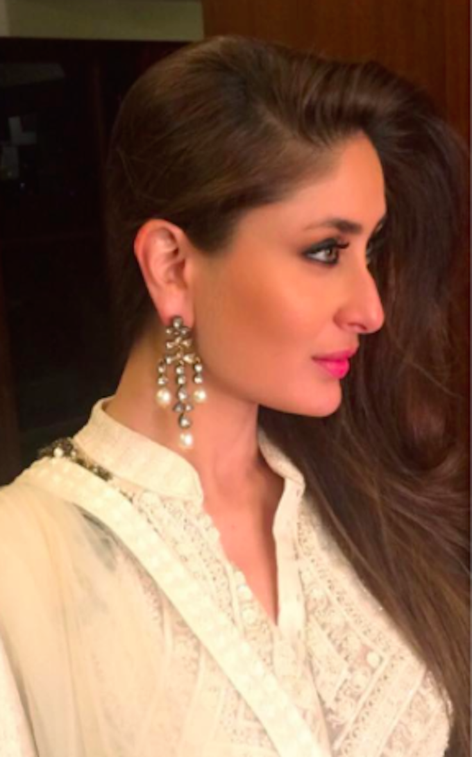 Kareena Kapoor Khan Sticks To An LBD For A Campaign Shoot And Stuns In It!