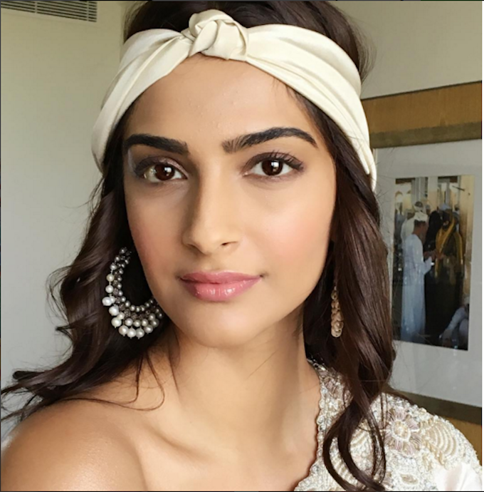 Sonam Kapoor Just Started A New Bridesmaid Trend With This Outfit!