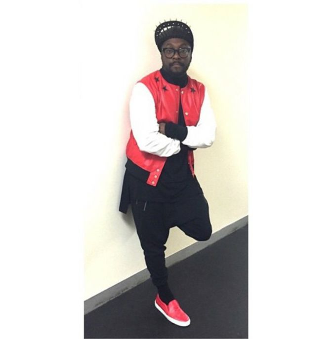 Will.I.Am in a pair of joggers (Pic: @joshuasandersjs on Instagram)