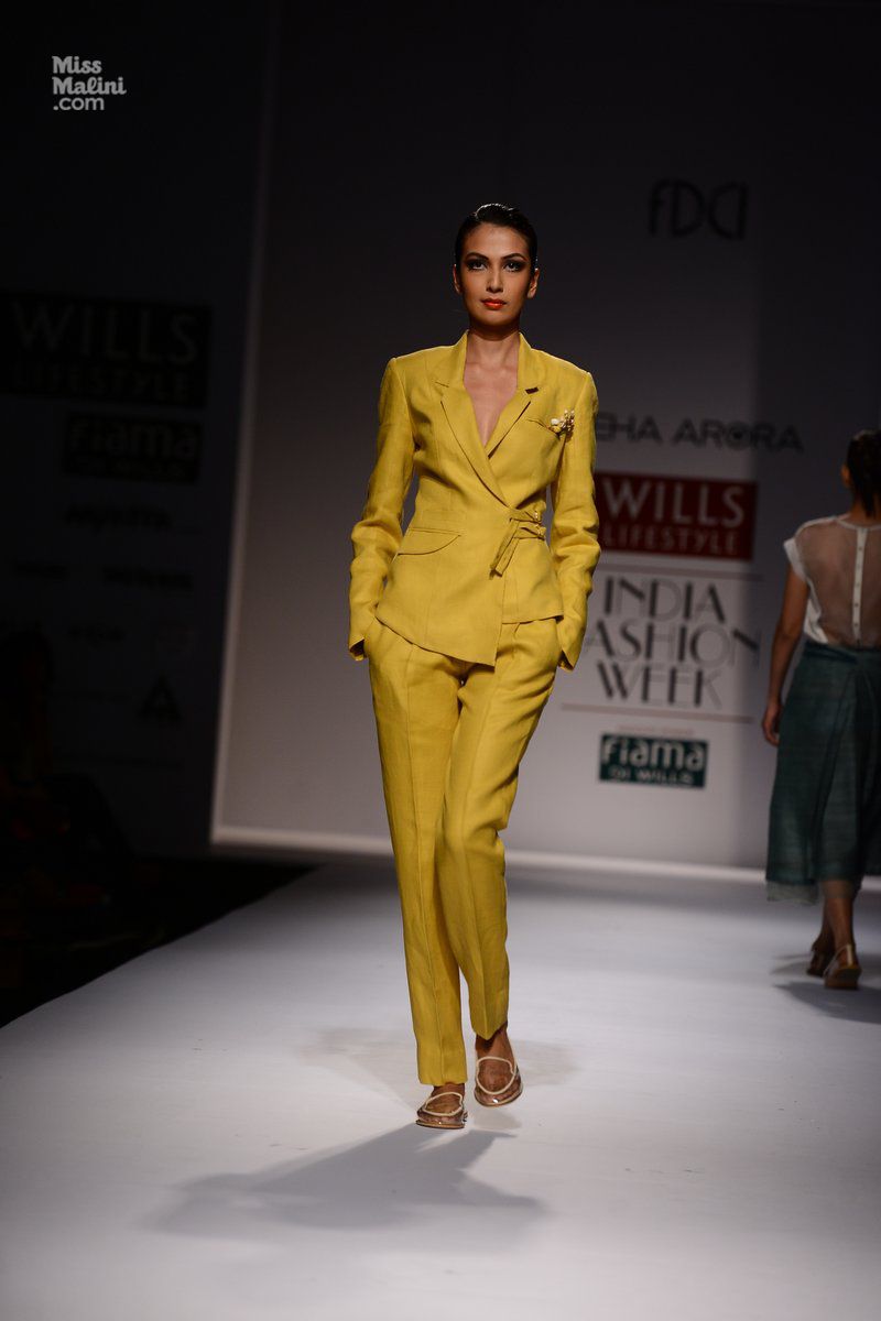 Sneha Arora S/S'15 at WIFW