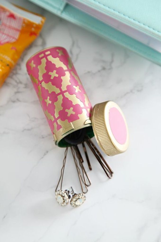 5 Bobby Pins That Will Make You Want To DIY Your Hair!