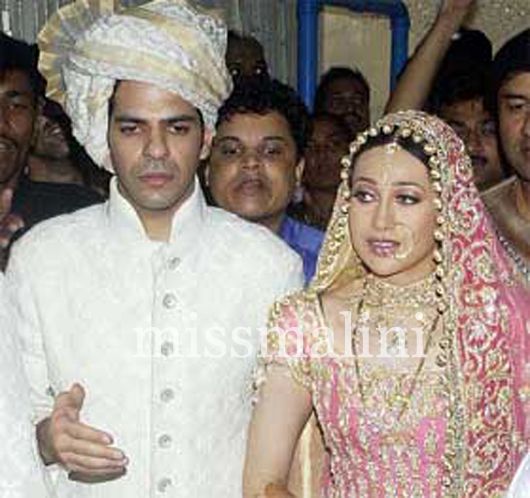 Husband & wife - Sanjay & Karisma Kapur (photo: www.ashaadiblogspot.com)