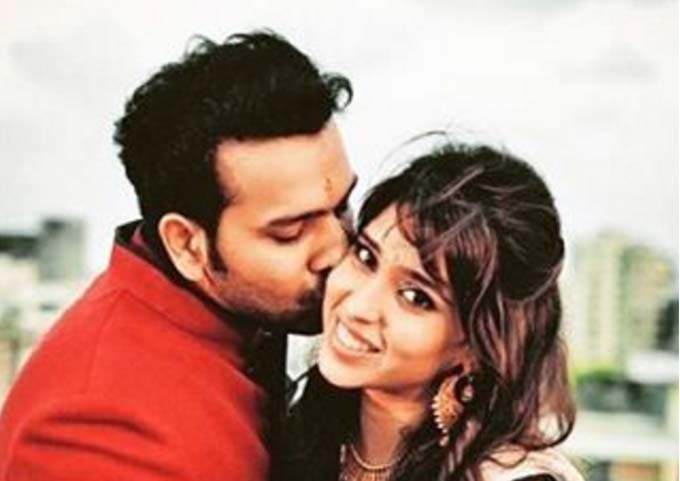 Lritika Sajde Sex Mms - Inside Pictures: Rohit Sharma & Ritika Sajdeh's Wedding Was Amazeballs! |  MissMalini