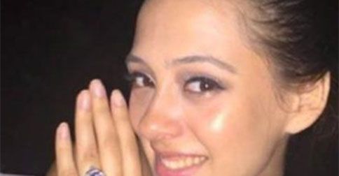Aww! Hazel Keech Flaunts Her Ring After Getting Engaged To Yuvraj Singh