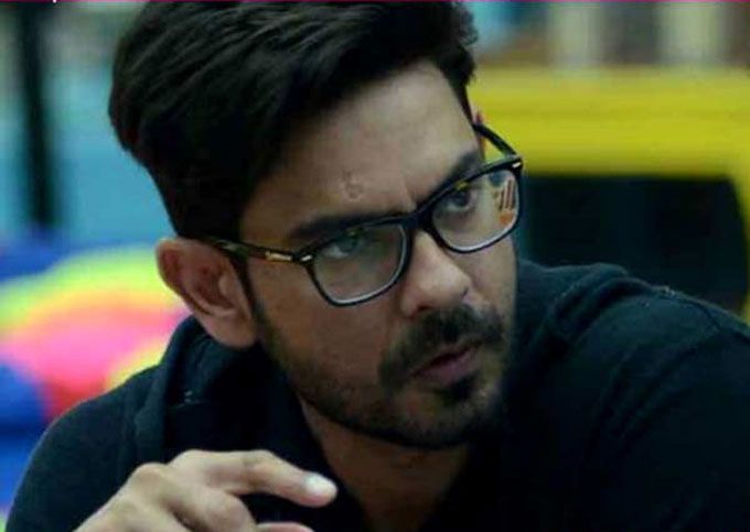 Bigg Boss 9: Shocking! Keith Sequeira Leaves The Show Midway!