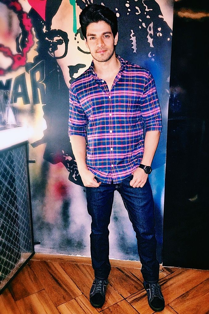 Sooraj Pancholi in a Brooks Brothers shirt and United Colors of Benetton jeans during Hero promotions (Photo courtesy | Abhilasha Devnani)