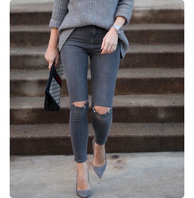 Grey torn jeans and grey heels are a match made in fashion heaven. Pic: atlantic-pacific.blogspot.com