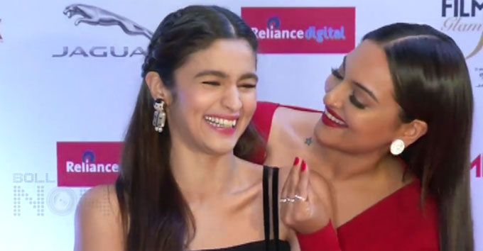VIDEO: Look How Cute! Alia Bhatt &#038; Sonakshi Sinha Are Giggling Like Teenagers!