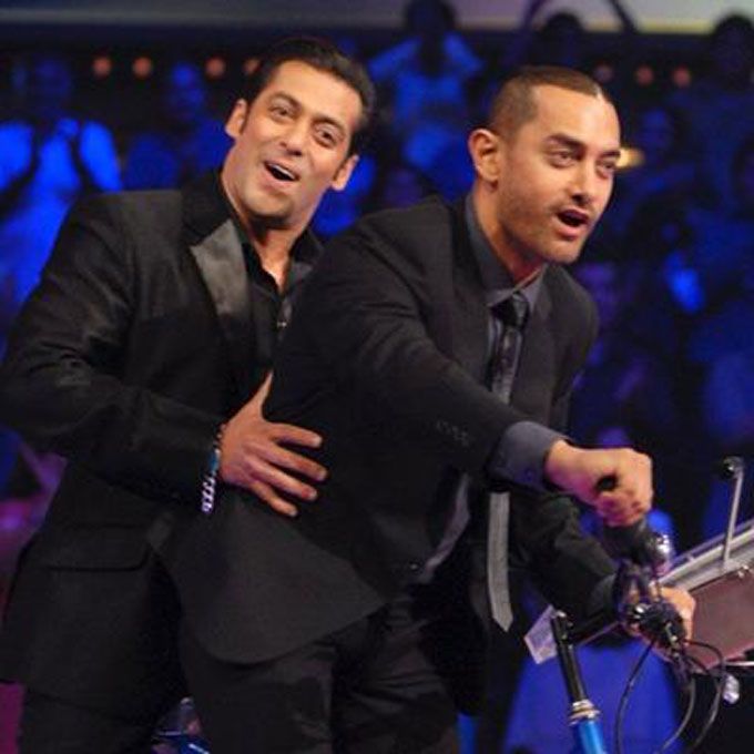 WTF! Aamir Khan &#038; Salman Khan Have A Huge Spat At A Party!