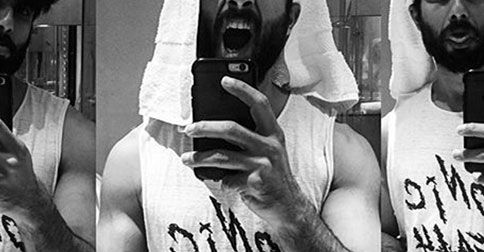 Shahid Kapoor Just Posted A New Selfie – And It’s Rubbish!