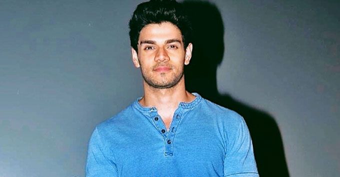 “I Don’t Want To Make A ‘Khichdi’ Out Of It” &#038; 5 Other Things Sooraj Pancholi Said About The Jiah Khan Case!