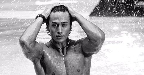 Woah – Check Out Tiger Shroff’s Incredible Body In This New Photo!