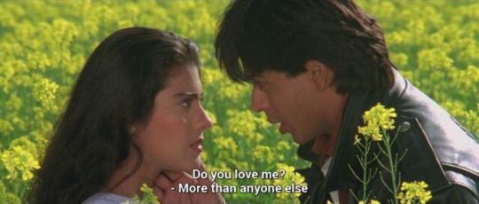Shah Rukh Khan &#038; Kajol Revealed The Most Romantic Thing Ajay Devgn &#038; Gauri Khan Have Done For Them!