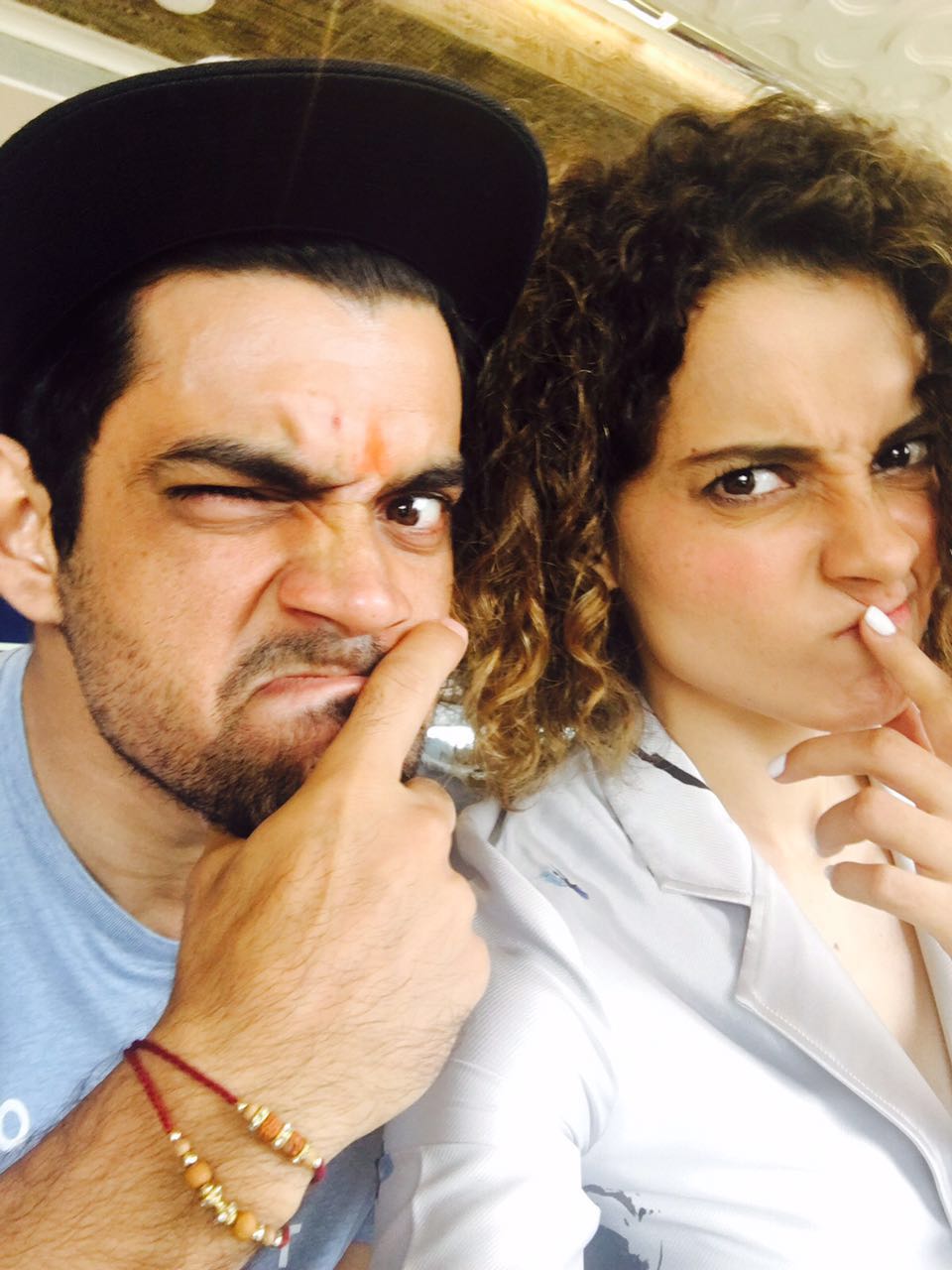 Kangana Ranaut Did Rakhi Brunch With Her Bro In The Nicest Outfit Yet!
