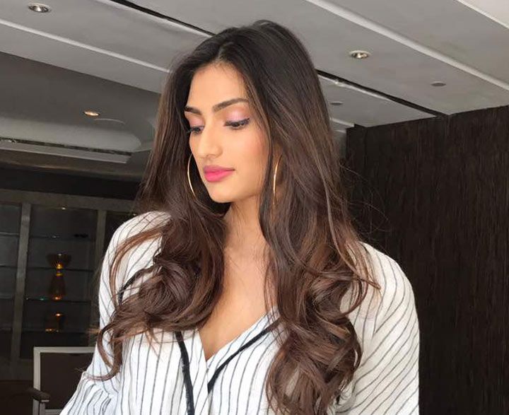 Athiya Shetty Is Wearing An Outfit Every Lazy Girl Needs